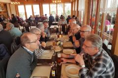 Mittagessen im Restaurant Allmend Huisli